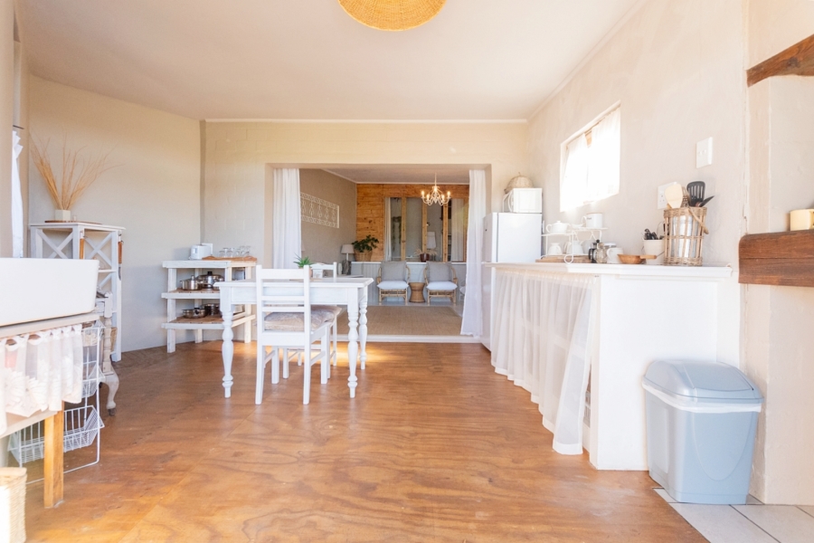 5 Bedroom Property for Sale in Trekoskraal Western Cape